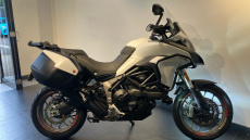 Ducati Multistrada 950 - Red